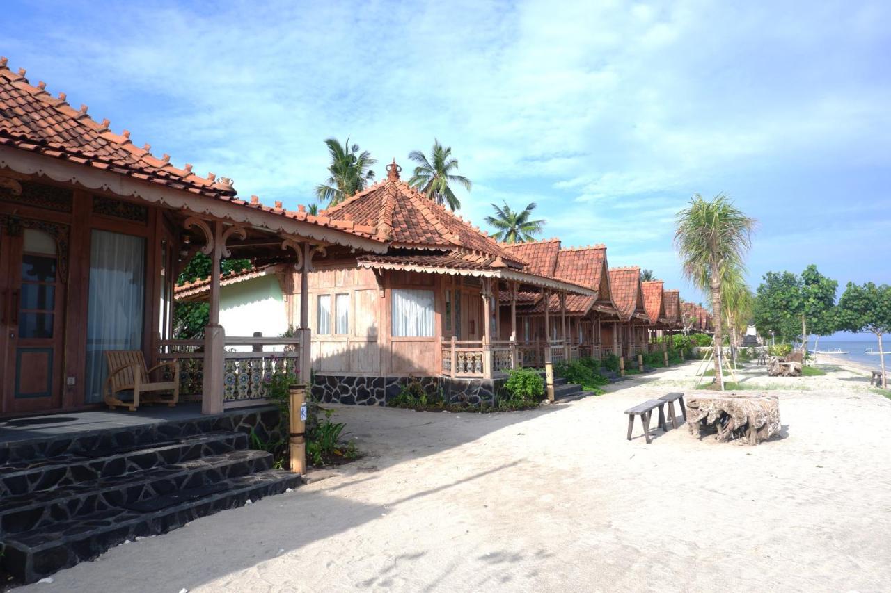 Blue Harbor Beachfront Villas & Resto Toyapakeh Exterior foto